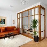 Hoza Modern Apartment